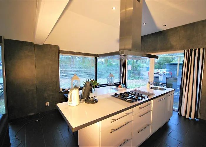 Comfortabele Vrijstaande 3 ホリデーパーク *