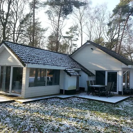 Comfortabele Vrijstaande 3 פארק נופש