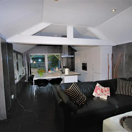 Comfortabele Vrijstaande 3 פארק נופש