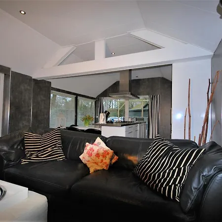 Comfortabele Vrijstaande 3 *