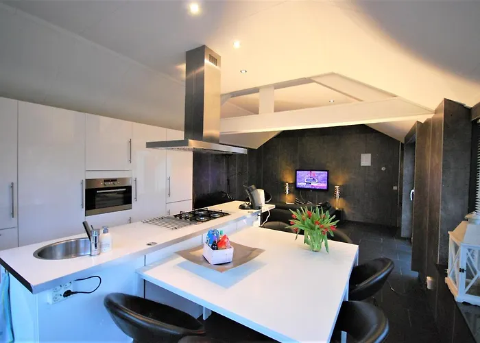 Comfortabele Vrijstaande 3 *